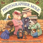 Book Cover for PHOTOGRAPHER MOLE